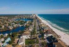 A row of beach houses in Florida.