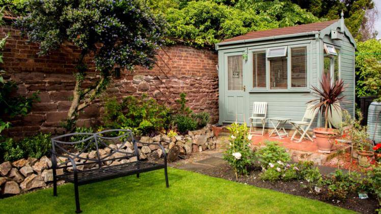 The Top Benefits of Adding an Office Shed to Your Hom