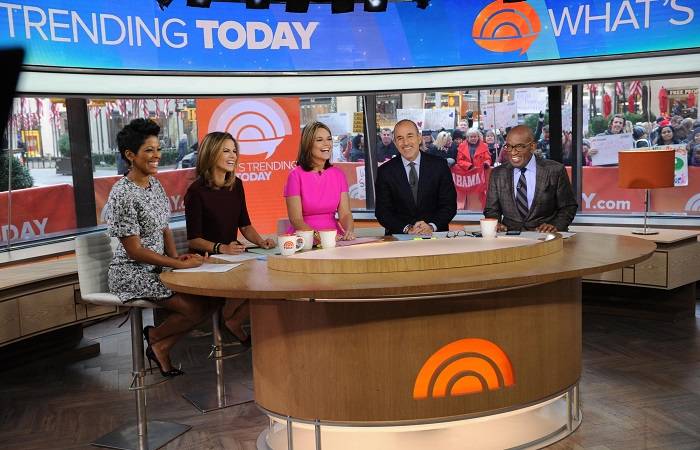 how much does a local news anchor make 2